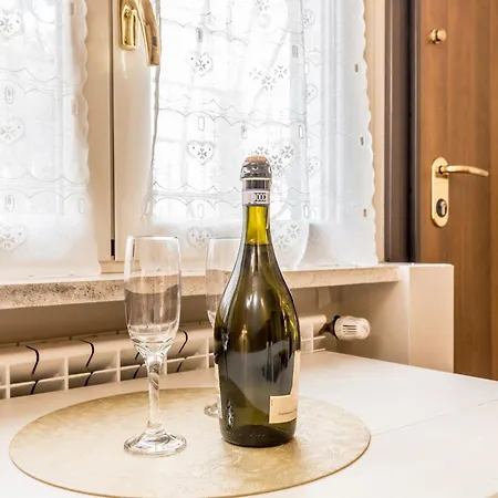 Eroma - Aventino Apartment *