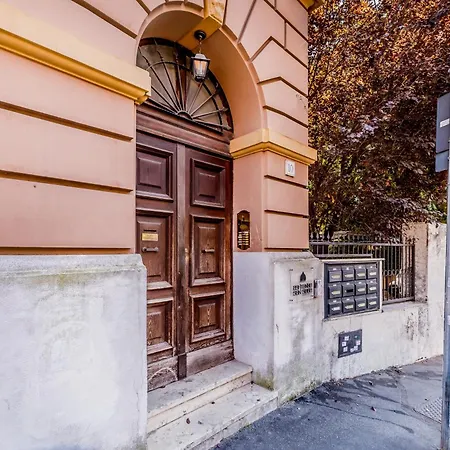 Eroma - Aventino Apartment Rome